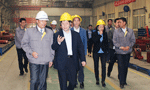 西安市委常委、常務副市長岳華峰蒞臨西瑪電機調(diào)研指導。——西安博匯儀器儀表有限公司